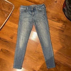 American Eagle Size 4 Skinny Jegging Stretch Jeans